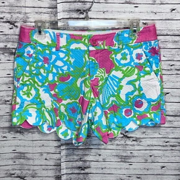 Lilly Pulitzer Buttercup Scallop Hem Shorts A Delicacy - Picture 10 of 11